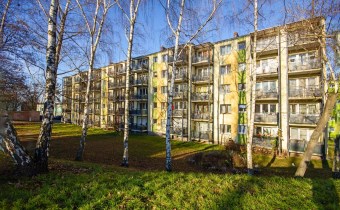 Umeblowana kawalerka z widokiem na Park