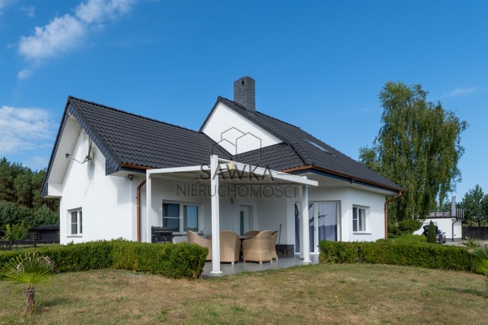 Na sprzedaż 1,3 ha zagospodarowane nad jeziorem, l