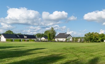 Na sprzedaż 1,3 ha zagospodarowane nad jeziorem w 