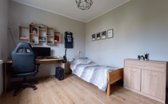 Dom w zabudowie bliźniaczej na sprzedaż.