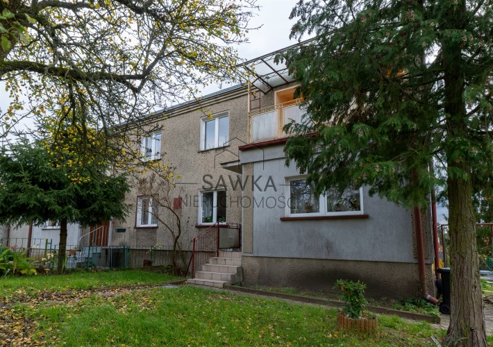 Dom w zabudowie bliźniaczej na sprzedaż.