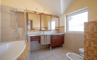 Do wynajęcia unikalny apartament jednopoziomowy