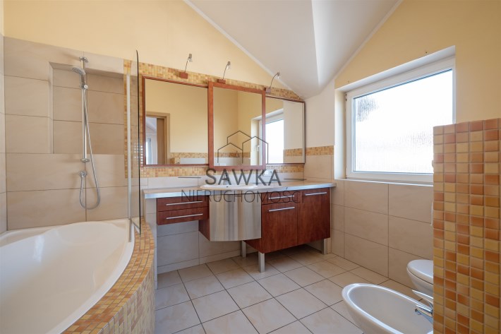 Do wynajęcia unikalny apartament jednopoziomowy