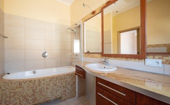 Do wynajęcia unikalny apartament jednopoziomowy