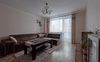 Mieszkanie 3‑pokojowe 61 m² – spokojne osiedle, św