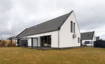 Sprzedaż domu z ogrodem – Racula, spokojna część Z