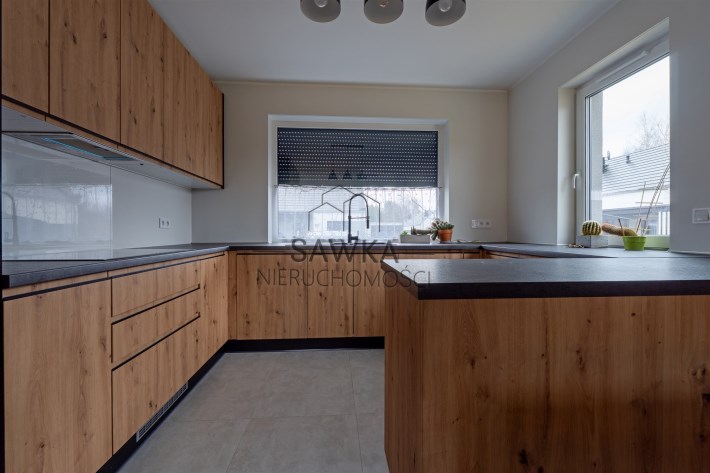 Nowoczesny dom bliźniak na sprzedaż – gotowy do za