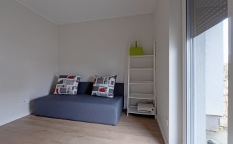 Sprzedaż domu z ogrodem – Racula, spokojna część Z