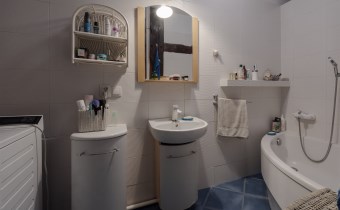 Kuchnia w mieszkaniu na sprzedaż przy ul. Lisowski