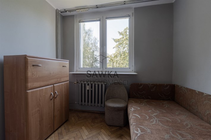 Pokój z widokiem na zieleń | mieszkanie przy ul. M